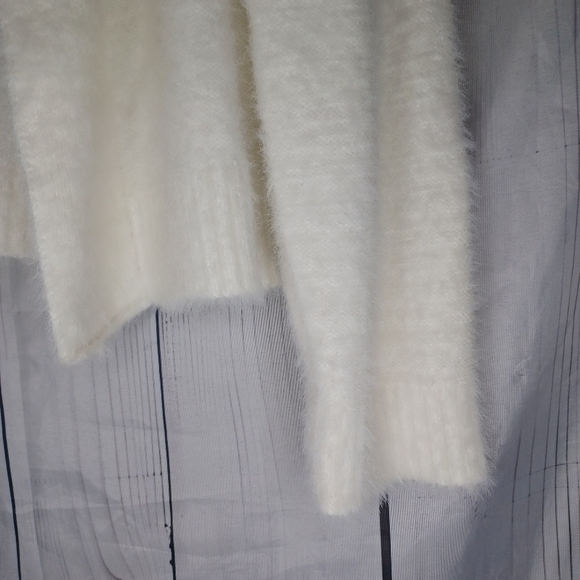 Calvin Klein Women's White Open-Front Sweater - Picture 4 of 10